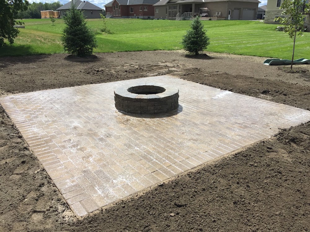 LevelScape Interlock & Landscaping Inc.