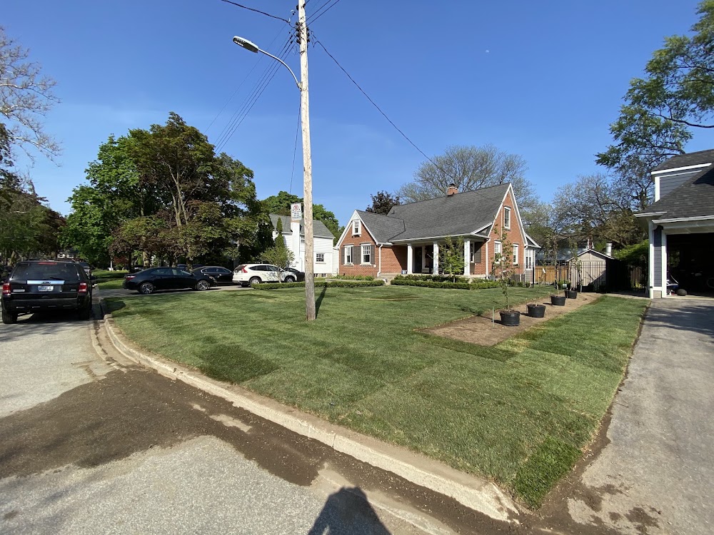 Riley's Landscaping & Maintenance